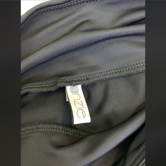 Onzie Track Legging - Picture 7 of 8